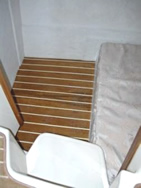 Midship cabin entry