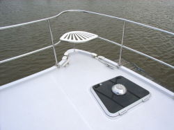 Bow seating